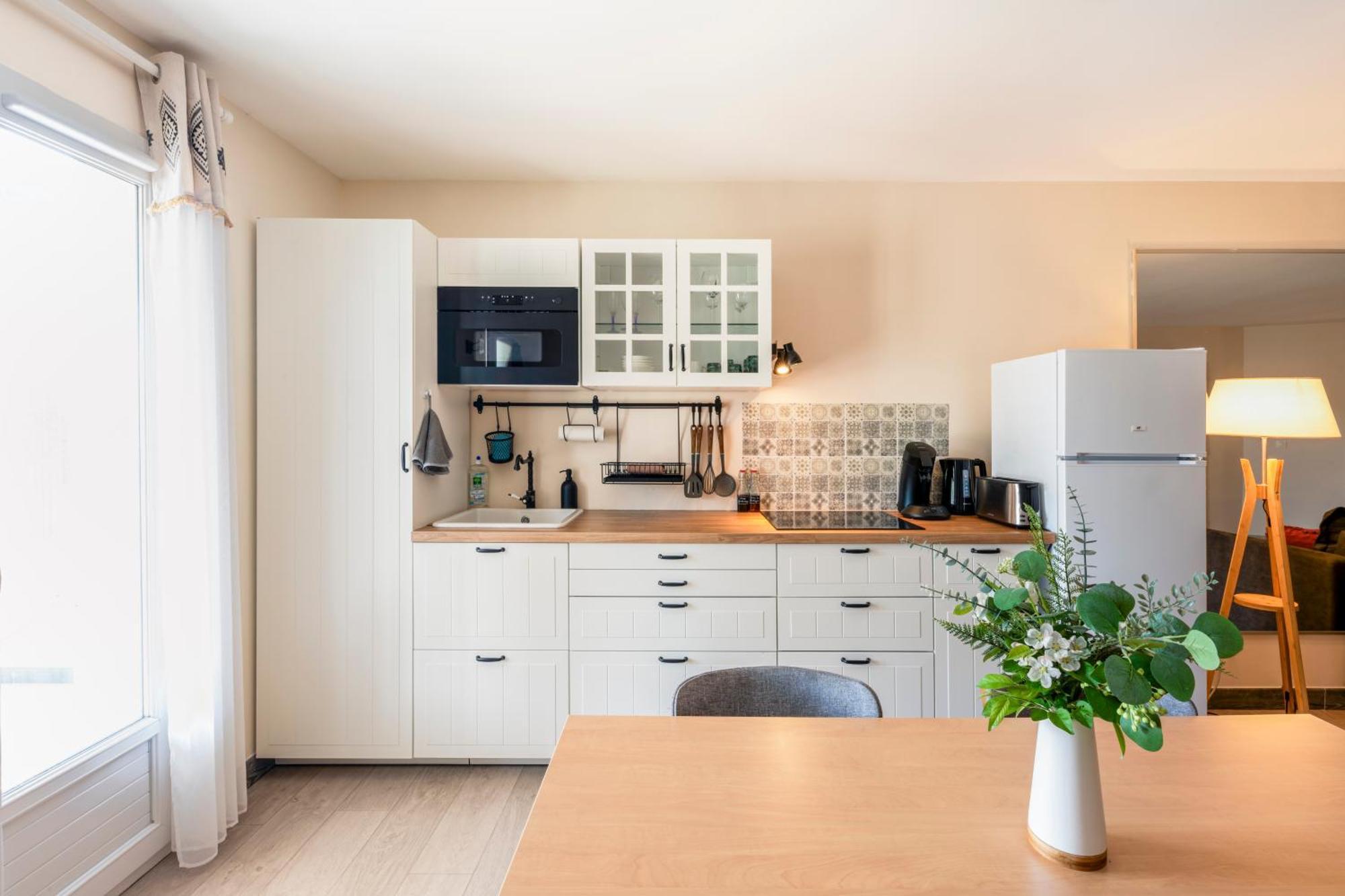 Beau Loft Face Aux Vignes - 75 M² Avec Véranda *