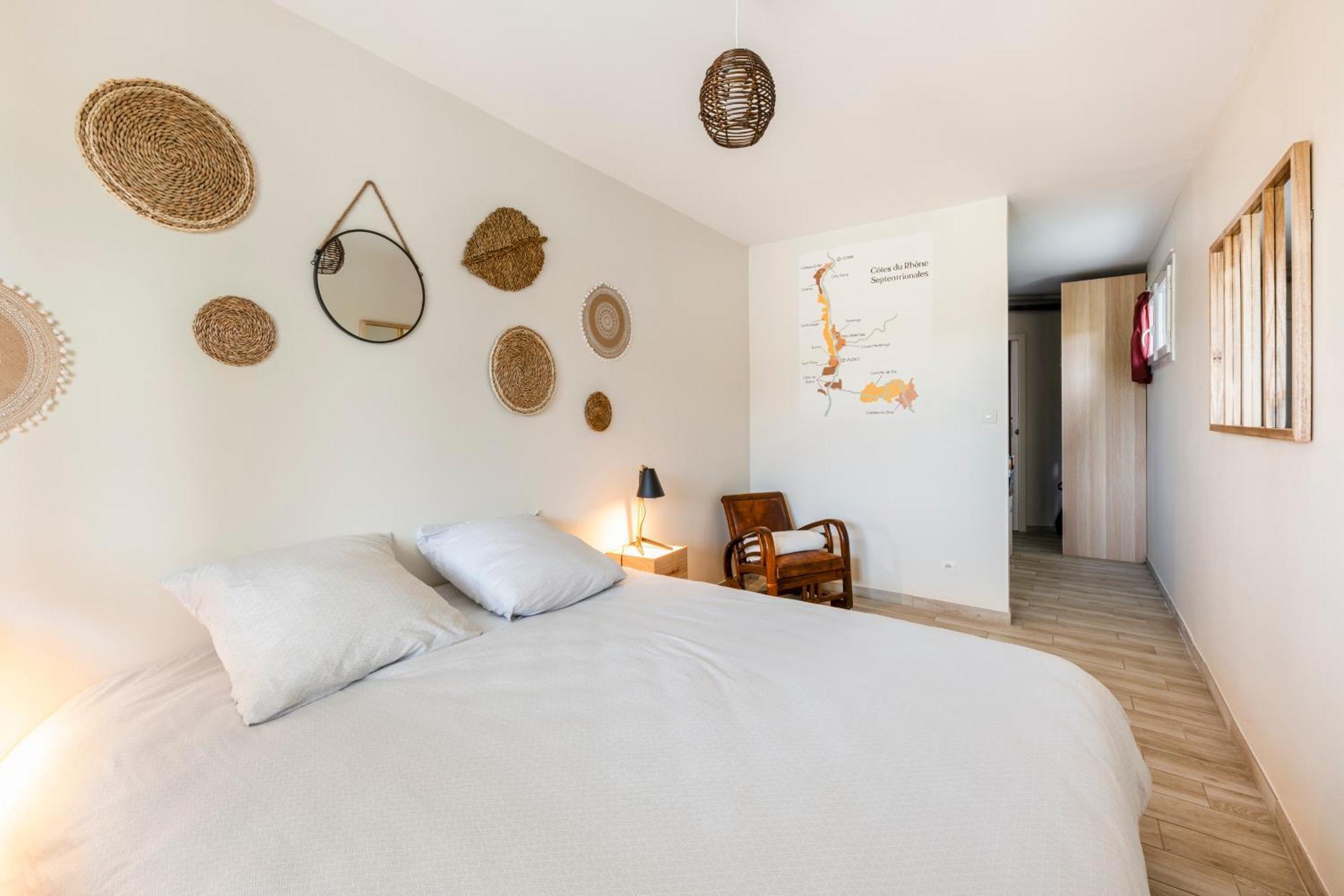 Beau Loft Face Aux Vignes - 75 M² Avec Véranda Appartement *